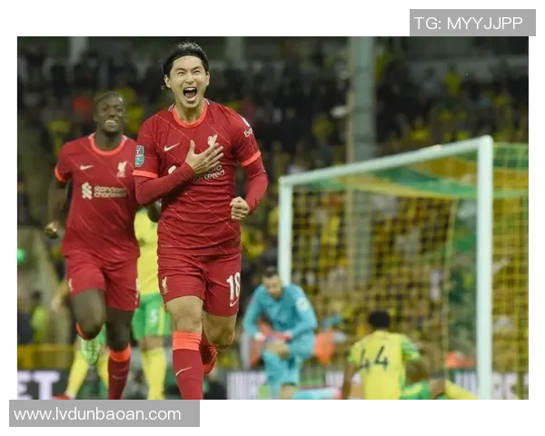 瓦伦西亚与尤文图斯激战正酣比分揭晓引发球迷热议