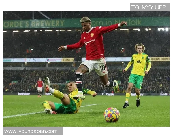 诺维奇与曼城激战成和比分揭晓精彩瞬间回顾